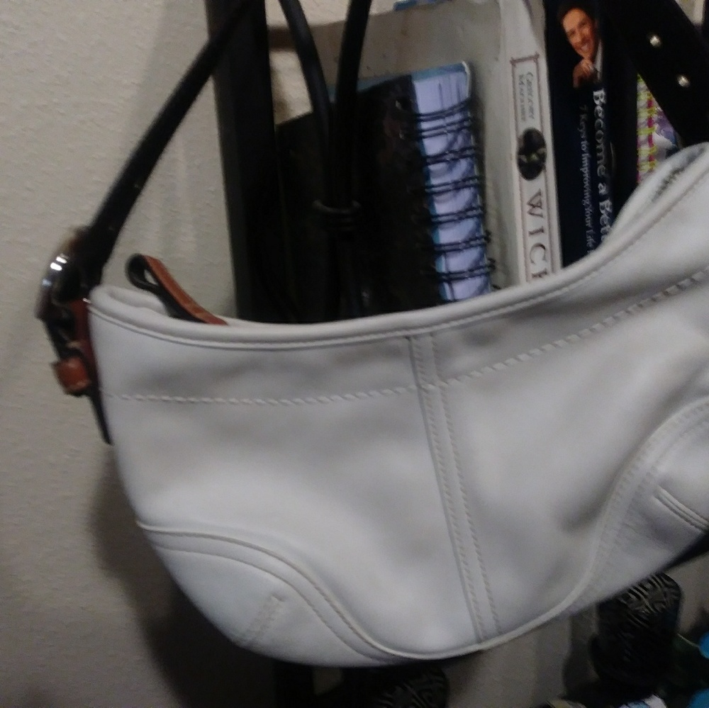 COACH leather shoulderbag - Picture 2 of 7